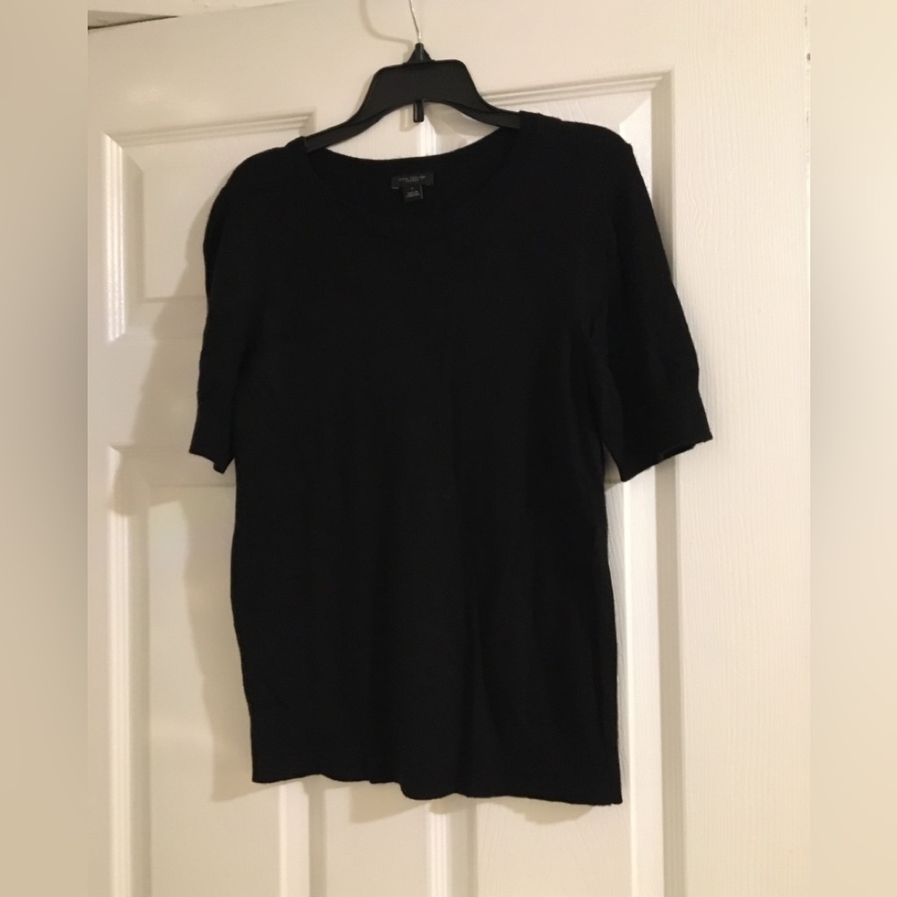Ann Taylor short sleeve top black small